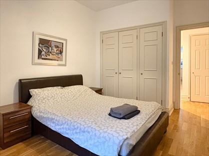 2 Bed Flat, Printers Inn Court, EC4A