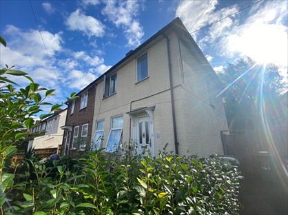 3 Bed Semi-Detached House, Southend Lane, SE6
