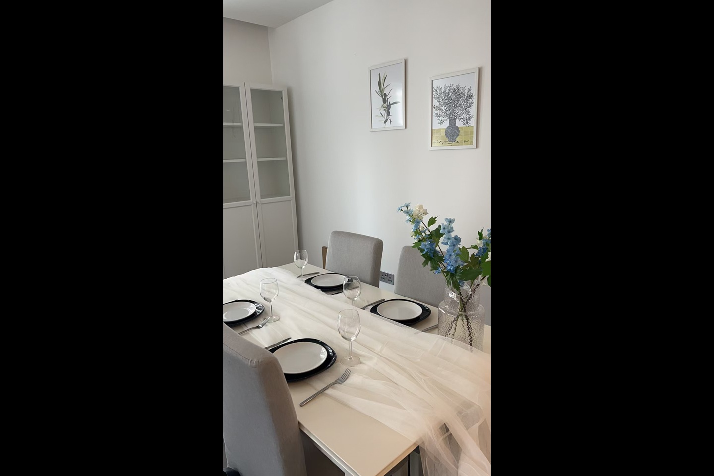 3 Bed Flat, Lanchester Way, SW11 photo 2