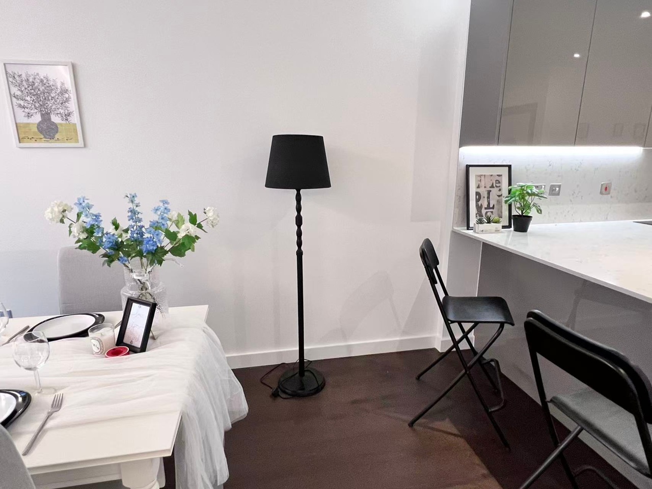 3 Bed Flat, Lanchester Way, SW11