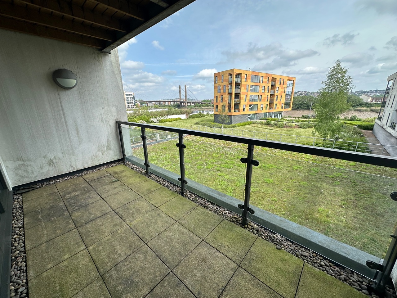Newport - 2 Bed Flat, Selskar Court, NP20 - To Rent Now for £980.00 p/m