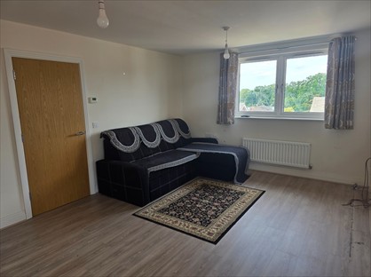 2 Bed Flat, North Court, WD18