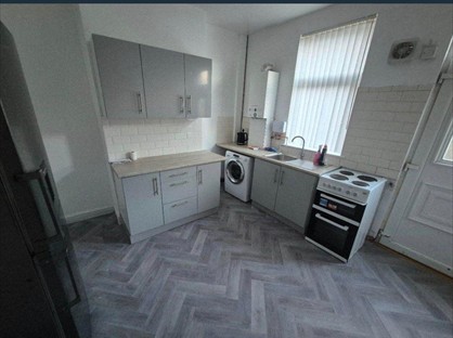 Room in a Shared House, Addison Road, S5
