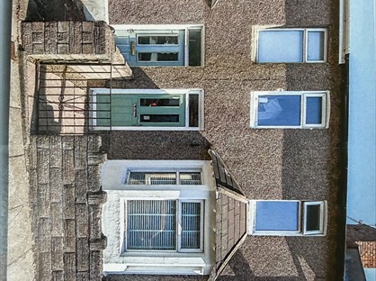 3 Bed Terraced House, Gaen St, CF62