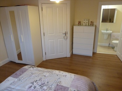 5 bed room for rent in Room in a Shared House, Stranmillis, BT9