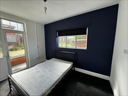 Studio Flat, Claughton Road, DY2