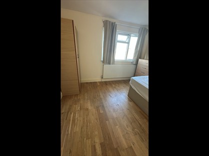 Room in a Shared House, Burnley Road, NW10