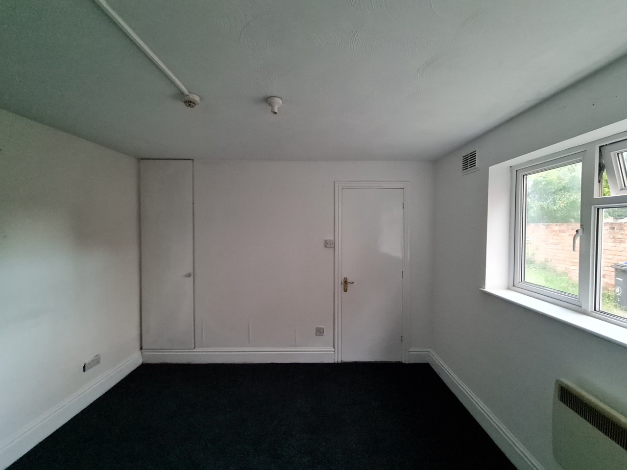 1 Bed Flat, Handsworth, B19 photo 2