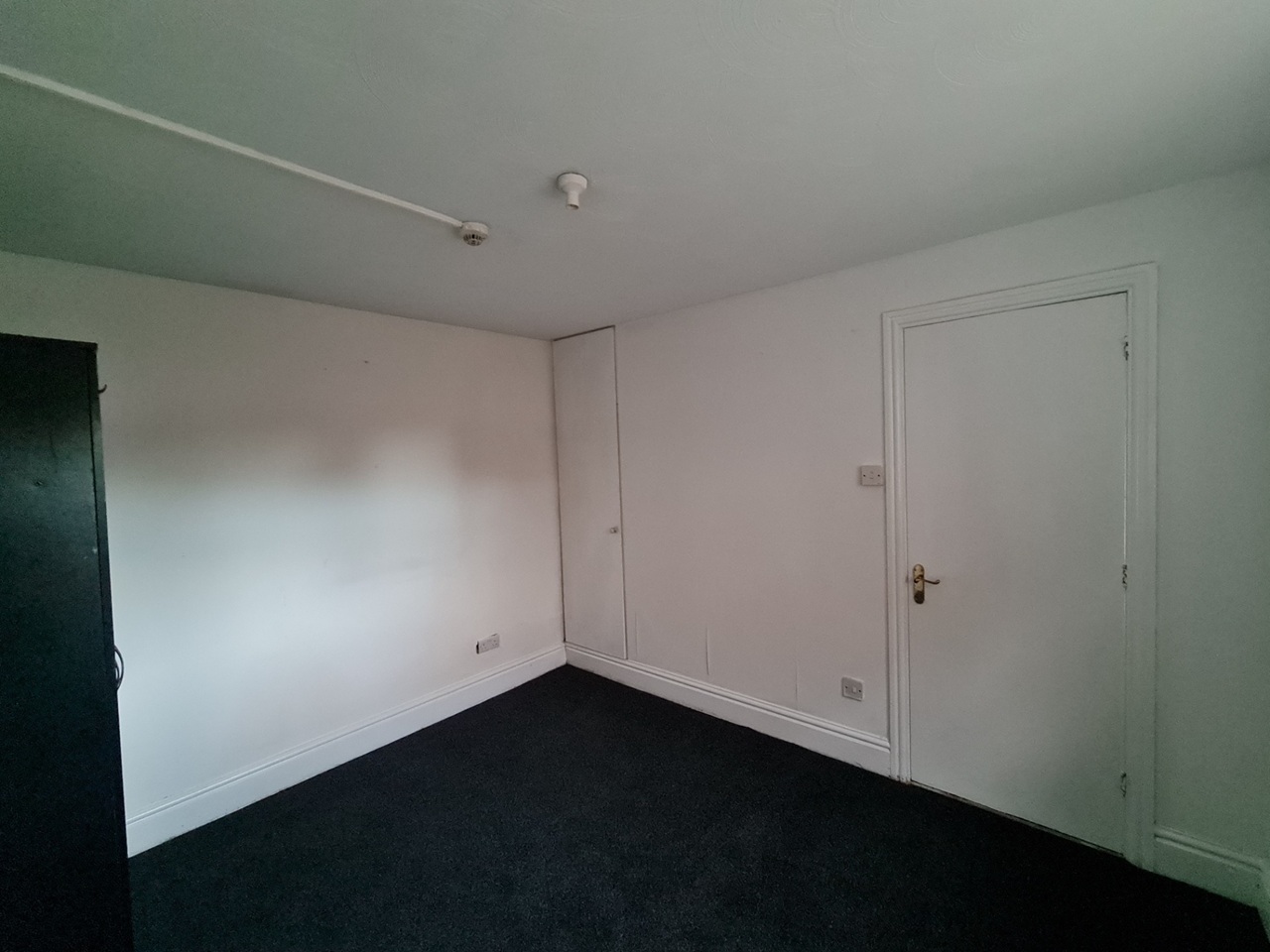 1 Bed Flat, Handsworth, B19 photo 3