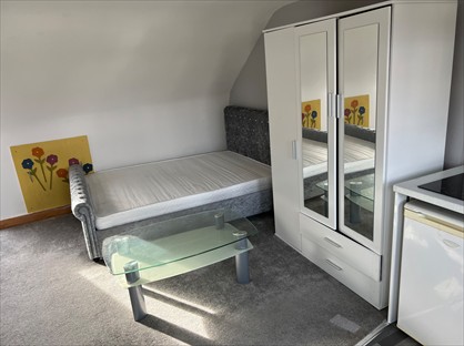 Studio Flat, Hall Lane, E4