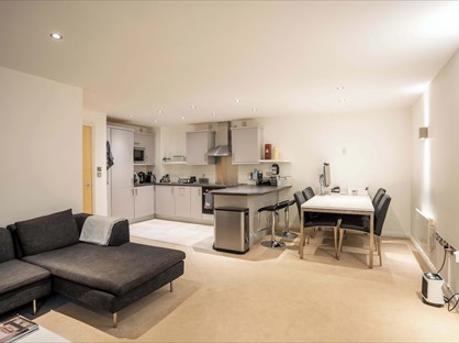 2 Bed Flat, Royal Crest Avenue, E16