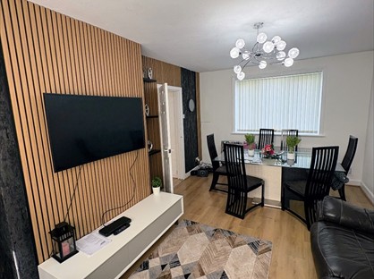 3 Bed Semi-Detached House, Scotland Hall Road, M40