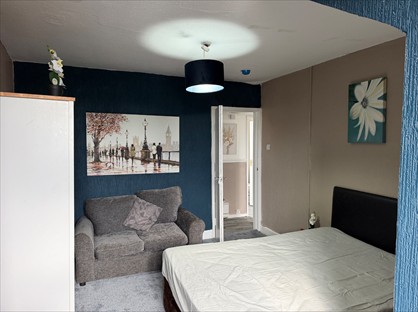 1 Bed Flat, Newhampton Road East, WV1