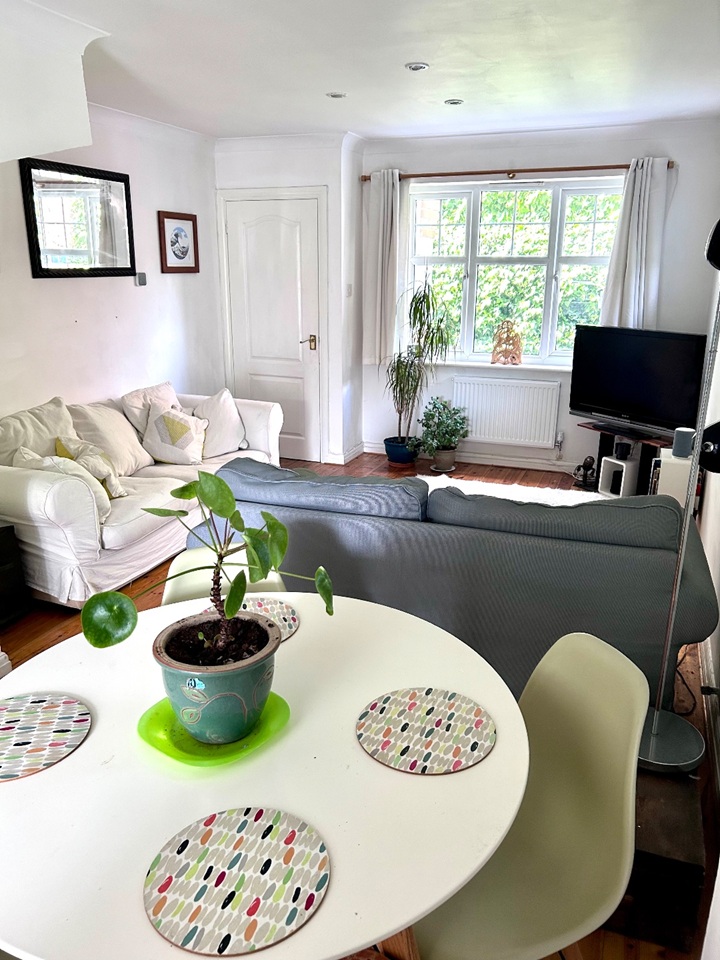 2 Bed End Terrace, St Annes Close, BS5 photo 2