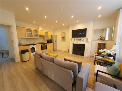 2 Bed Flat, York Grove, SE15