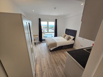 Studio Flat, Upper Hillchurch Street, ST1