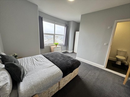 Room in a Shared House, Commercial St, TR14
