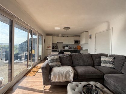 2 Bed Penthouse, Eleanor House, EN8
