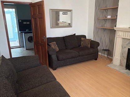 3 Bed Terraced House, Wincobank Avenue, S5