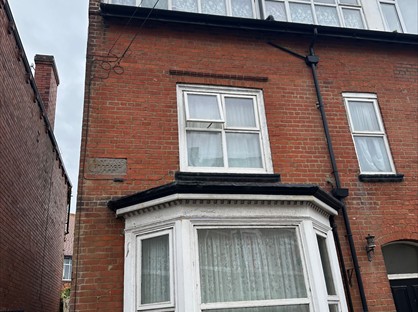 Studio Flat, North Marine Road, YO12