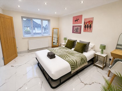4 Bed Detached House, Gooseberry Hill, LU3