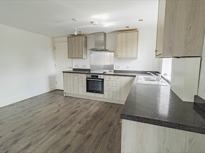 2 Bed Flat, Hagley Road, DY8