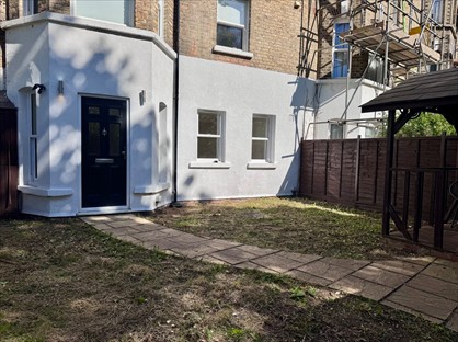 2 Bed Flat, Farquhar Rd, SE19