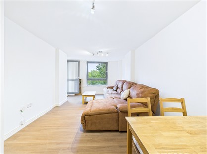 2 Bed Flat, Centenary Plaza, B1