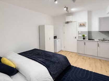 Studio Flat, London, W3