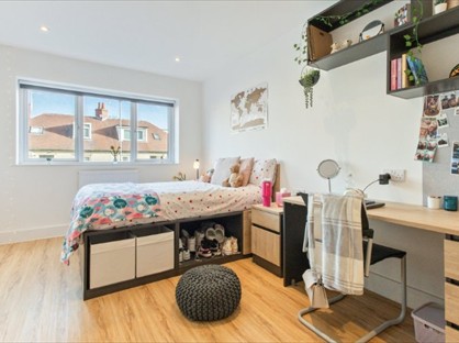 Room in a Shared House, Stile Common Road, HD4