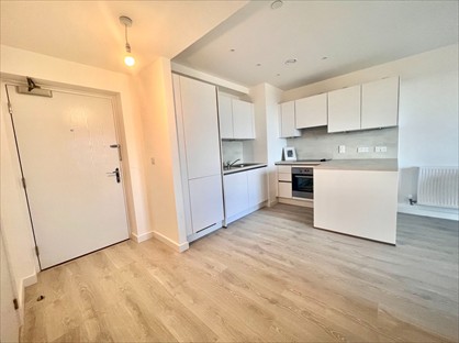 2 Bed Flat, Tabbard Apartments, W3