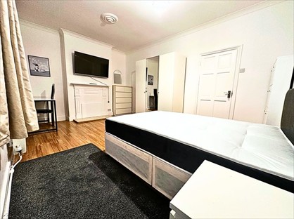 Room in a Shared House, Farley Road, SE6