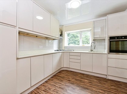 3 Bed Semi-Detached House, Glenholme Road, S13