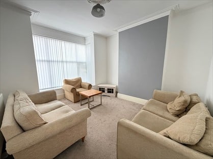 4 Bed Terraced House, Willows Crescent, B12