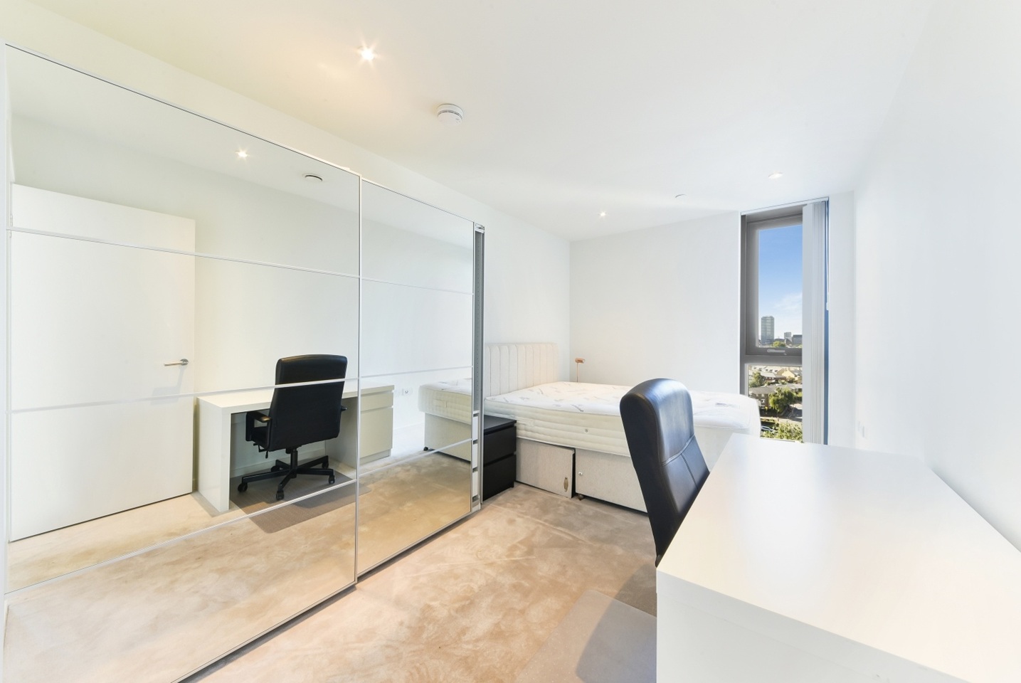 Additional image 5 of 2 Bed Flat, St Gabriel Walk, SE1, N1 7GU