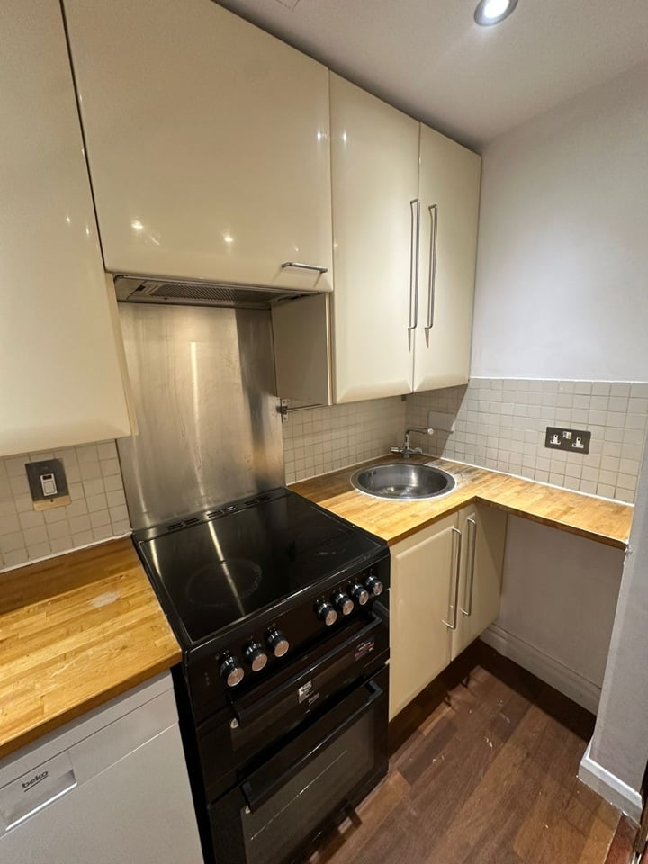 Additional image 6 of 1 Bed Flat, Mayfair, W1J, N1 7GU