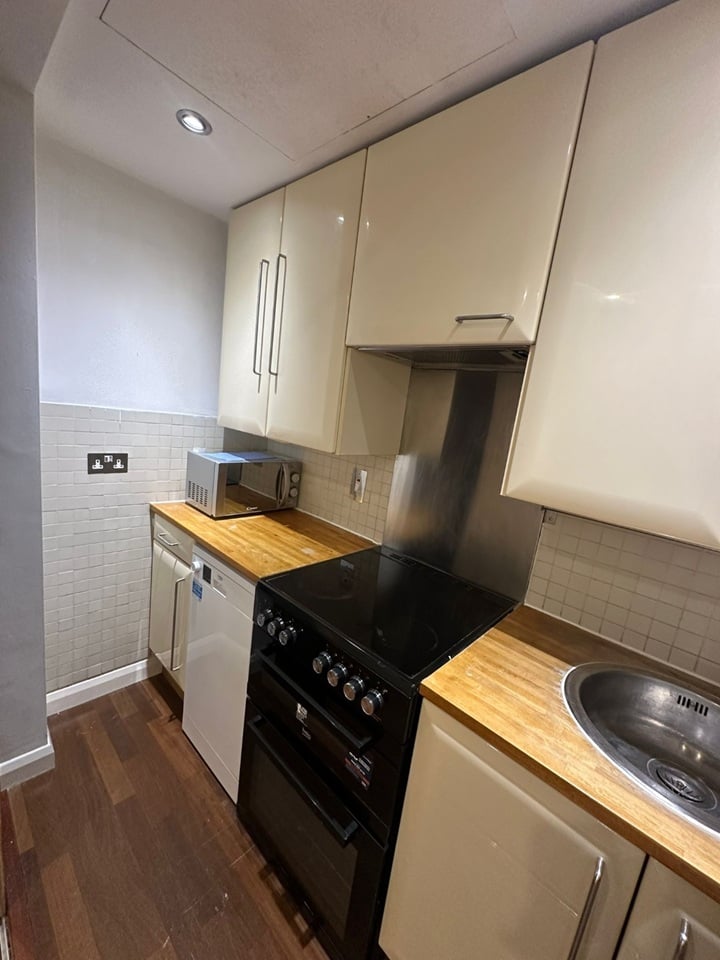Additional image 5 of 1 Bed Flat, Mayfair, W1J, N1 7GU