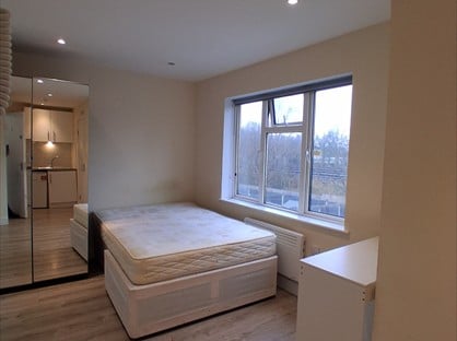 1 bed flat/apartment for rent in Studio Flat, Elmgrove Road, HA1