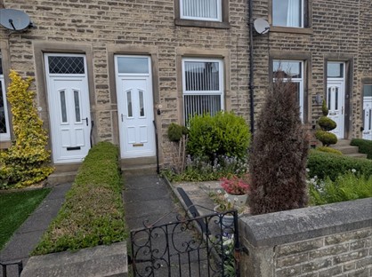 2 Bed Terraced House, Cadogan Avenue, HD3