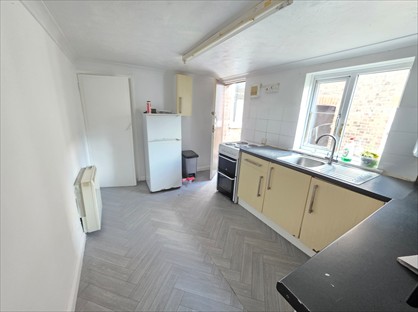 1 Bed Flat, Ashton Road, LU1