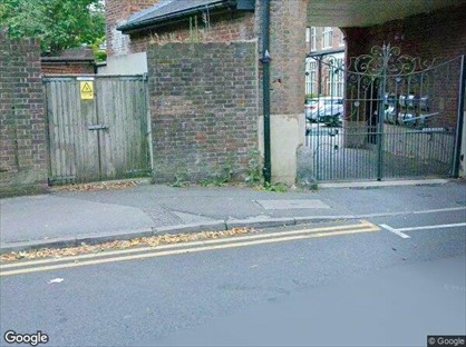 2 Bed Flat, Courtyard House, NW7