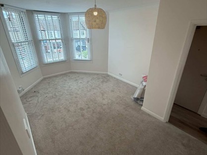 1 Bed Flat, Baring Road, SE12