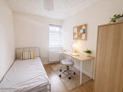 Room in a Shared House, Conygre Grove, BS34