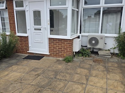 3 Bed Terraced House, Banstock Road, HA8
