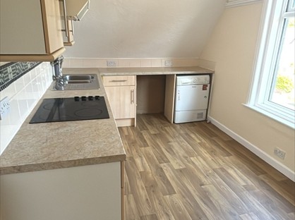 3 Bed Flat, Gordon Road, BH1