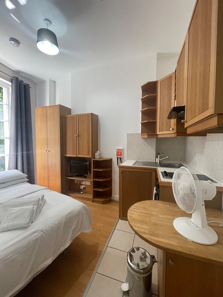 Studio Flat, Cartwright Gardens, WC1H, N1 7GU photo 3