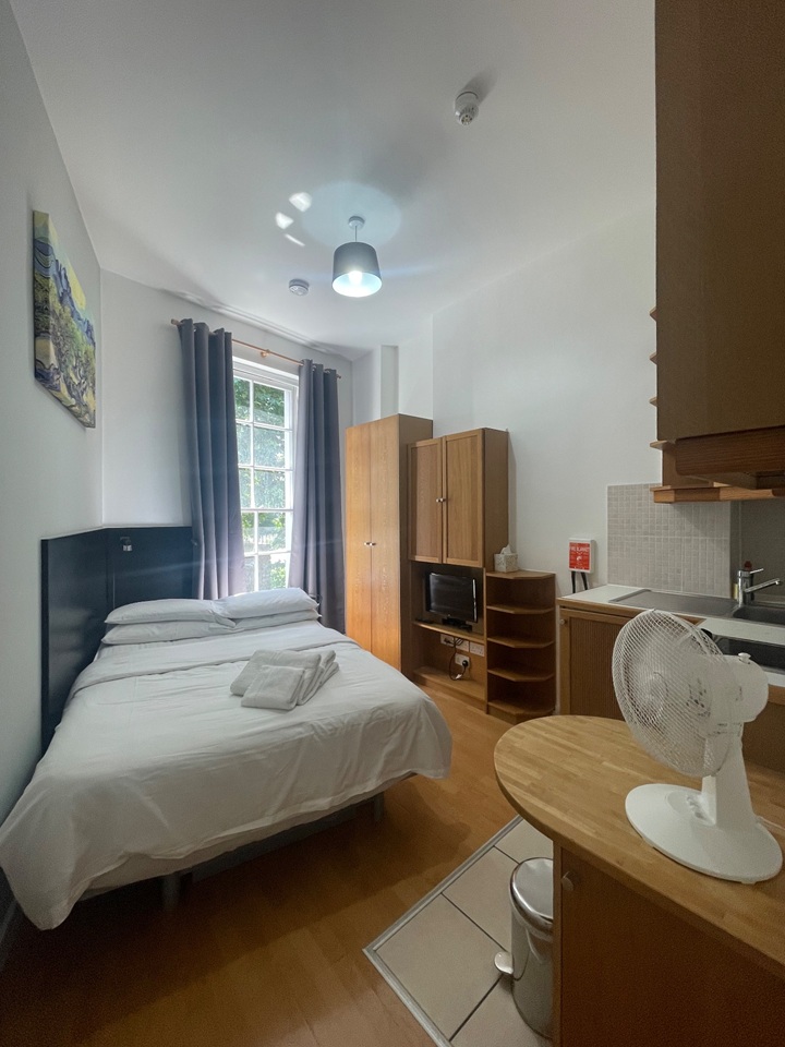 Studio Flat, Cartwright Gardens, WC1H, N1 7GU