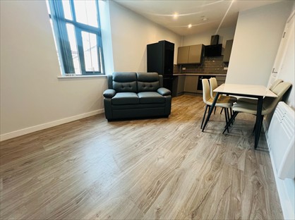 1 Bed Flat, Sunbridge Road, BD1
