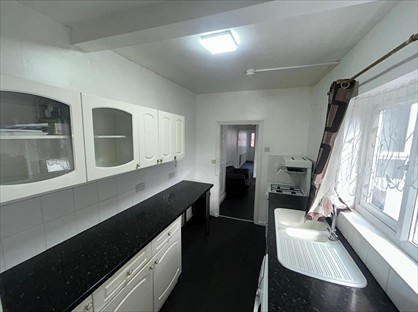 3 Bed Terraced House, Sedgley Avenue, NG2
