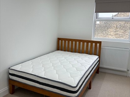 Room in a Shared House, Central Park Road, E6